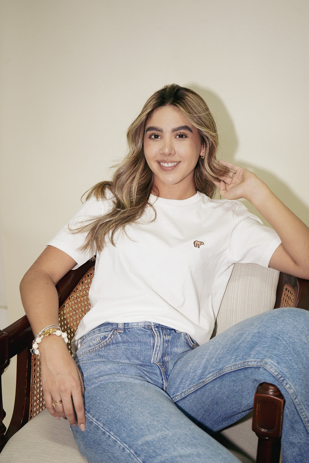 Camiseta bordada bear blanca